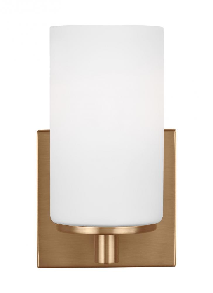 Hettinger traditional indoor dimmable LED 1-light wall bath sconce in a satin brass finish with etch